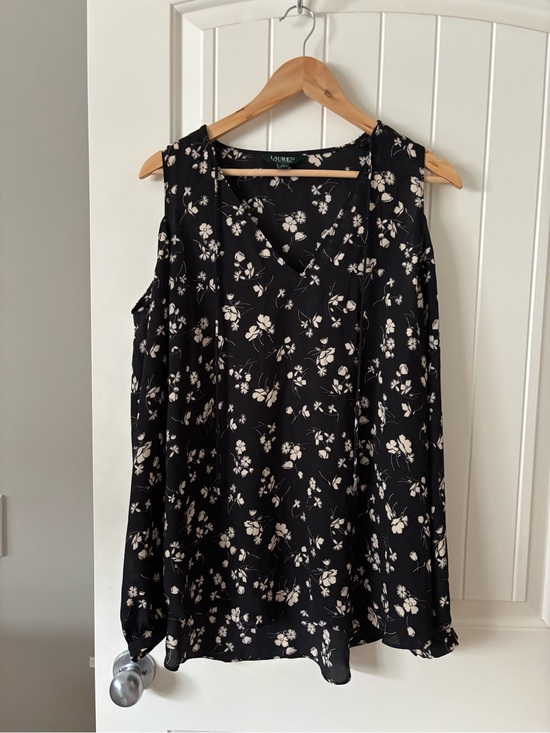 Ralph Lauren Tops - Lauren Ralph Lauren Floral Cold Shoulder Blouse Black Cream XL